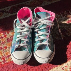 Converse shoes